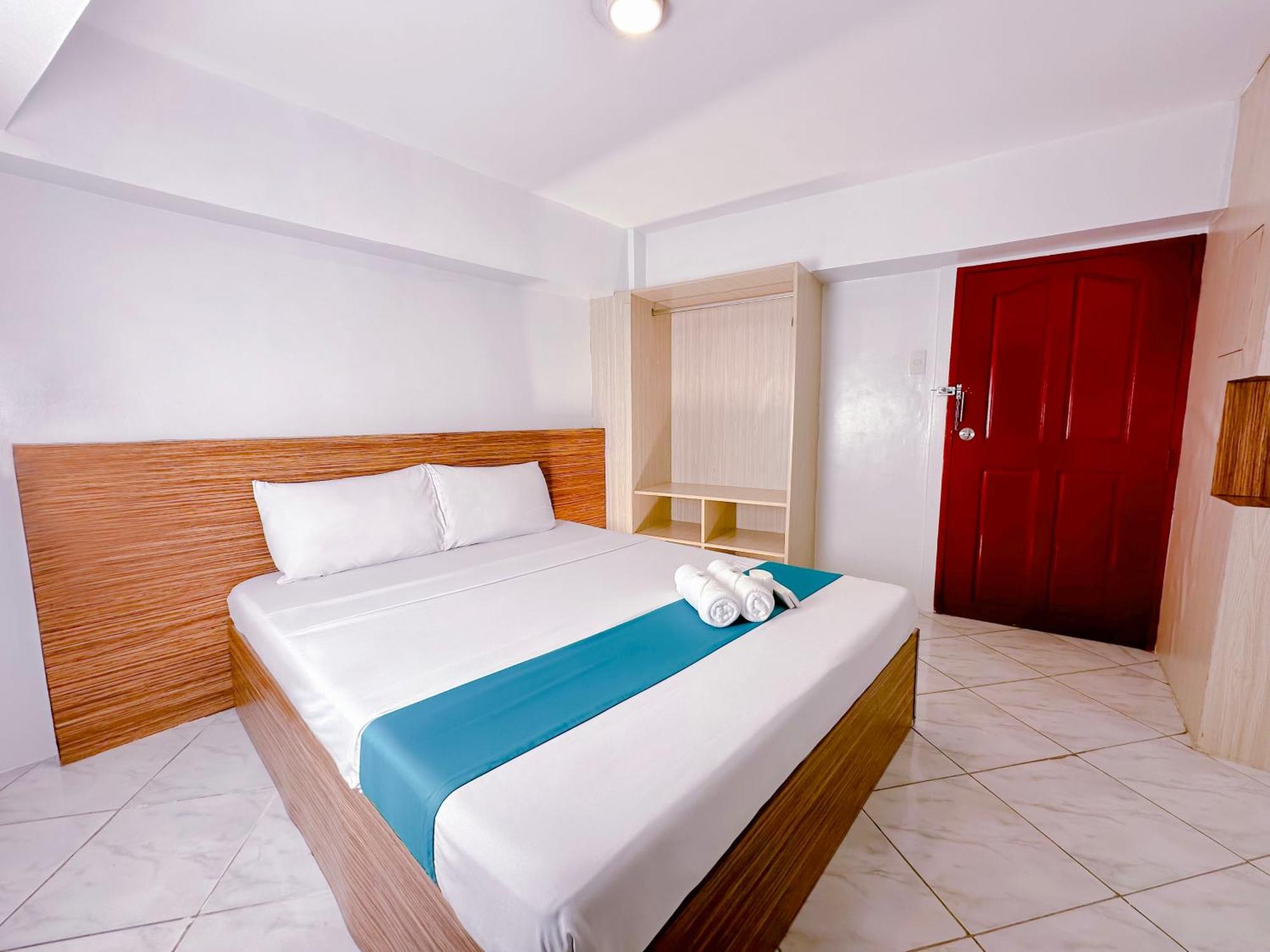 Circuit Hostel San Pedro Makati Eksteriør billede